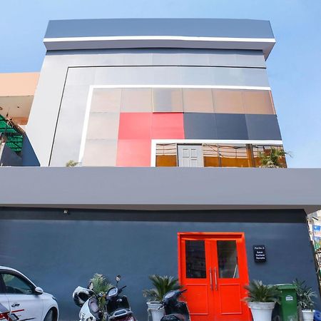 Super Hotel O Nawada Metro Delhi  Eksteriør bilde